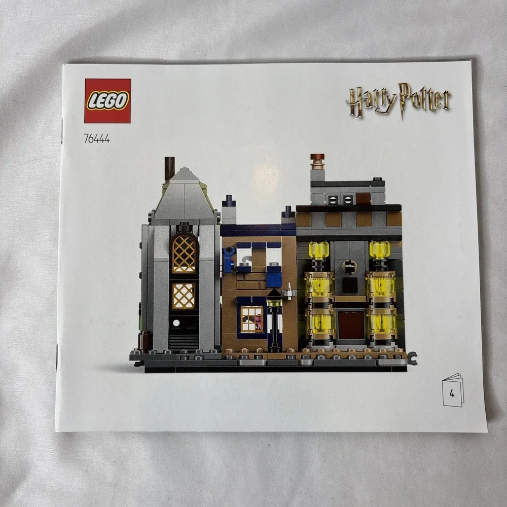 Harry Potter 76444 Diagon Alley Wizarding Shops Instruction Manuals 1-5 No LEGOs - Picture 5 of 6